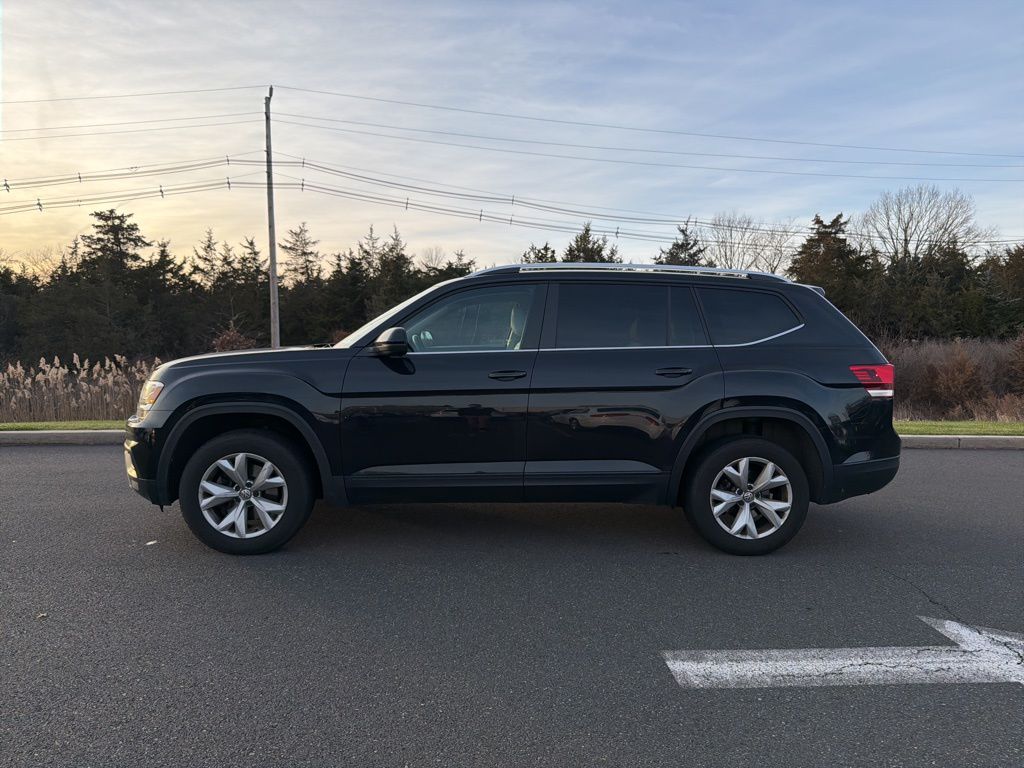 2019 Volkswagen Atlas V6 SE photo 3