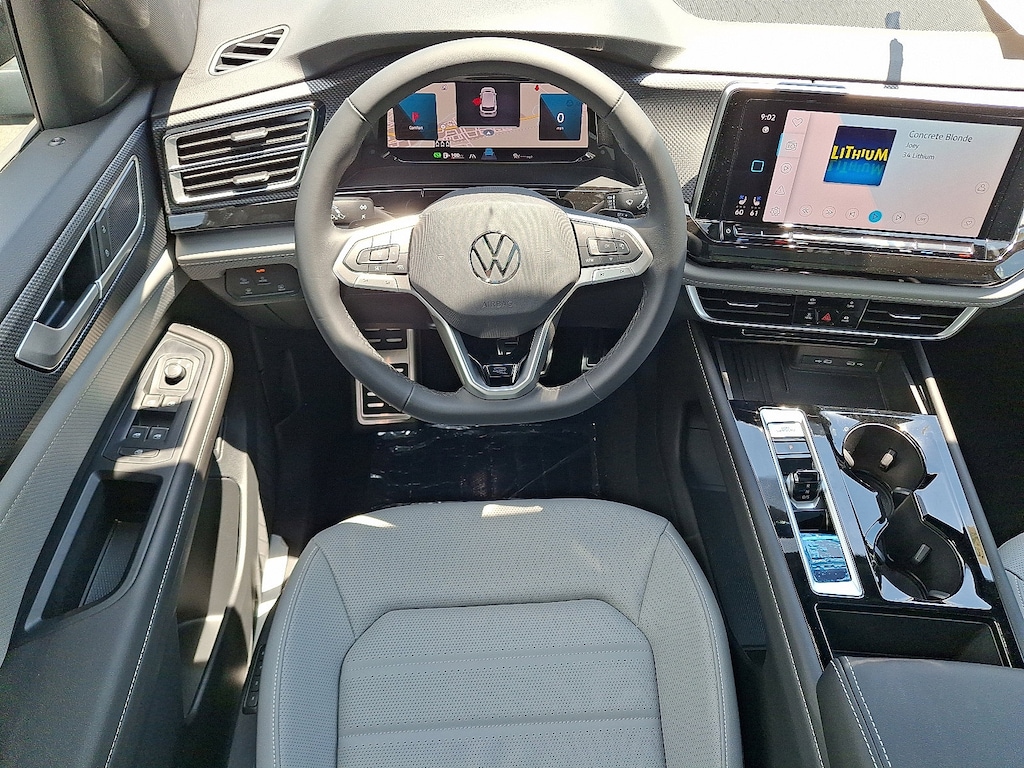 New 2025 Volkswagen Atlas Cross Sport 2.0T SEL R-Line Black 2.0T SEL R-Line Black 4MOTION