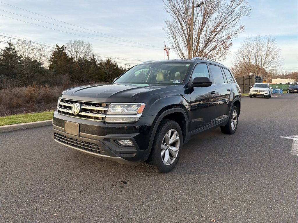 2019 Volkswagen Atlas V6 SE photo 2