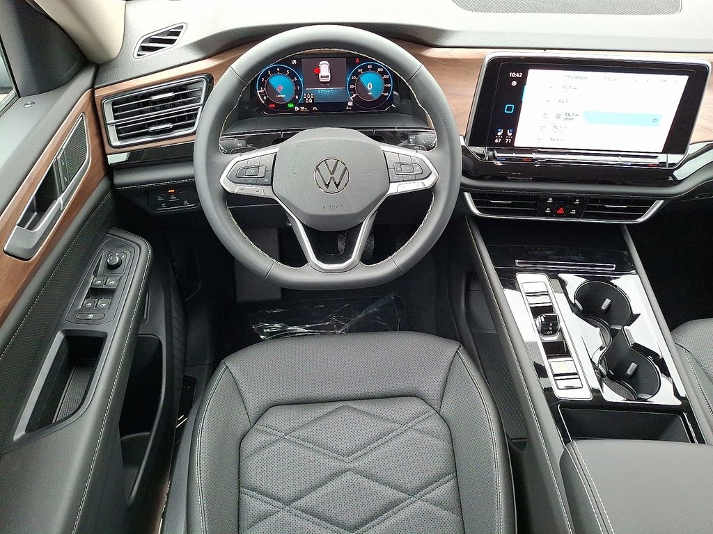 New 2025 Volkswagen Atlas 2.0T SE w/Technology 2.0T SE w/Technology 4MOTION