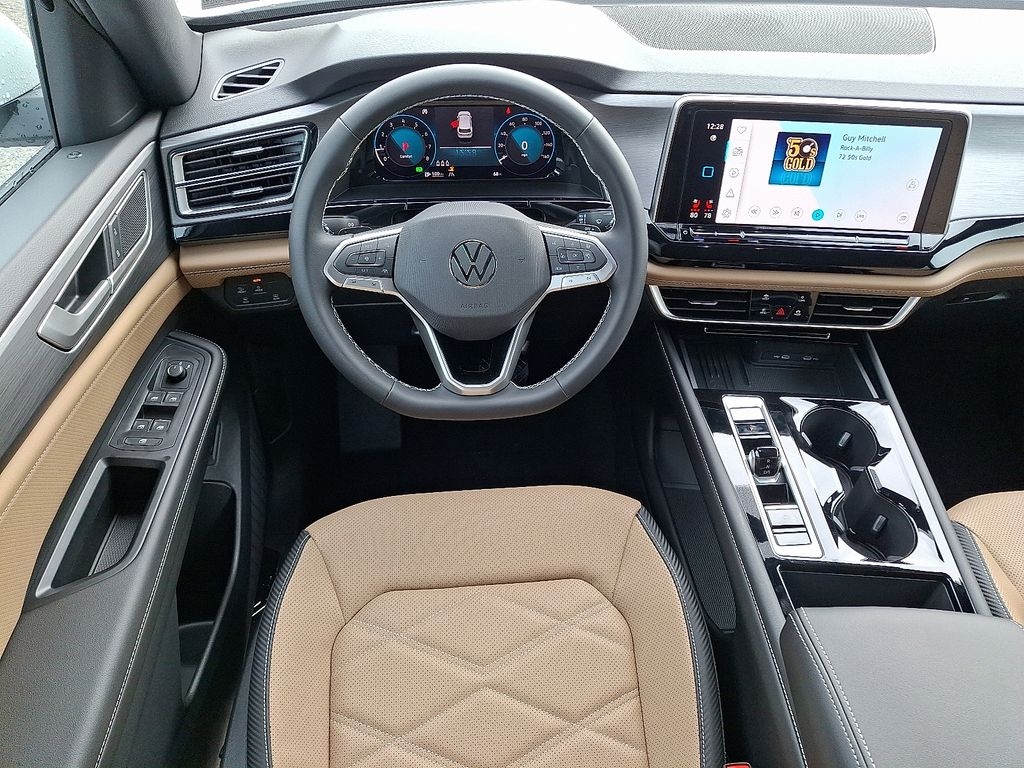 New 2026 Volkswagen Atlas Cross Sport 2.0T SE w/Technology SUV