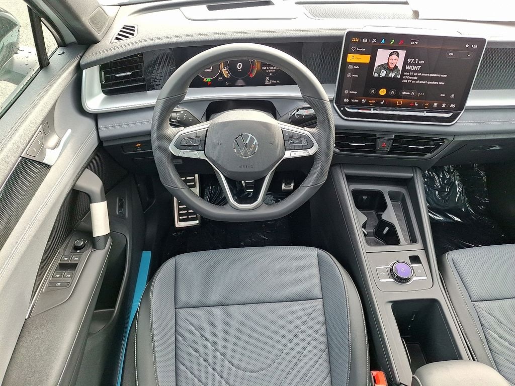 New 2025 Volkswagen Tiguan 2.0T SE R-Line Black SUV