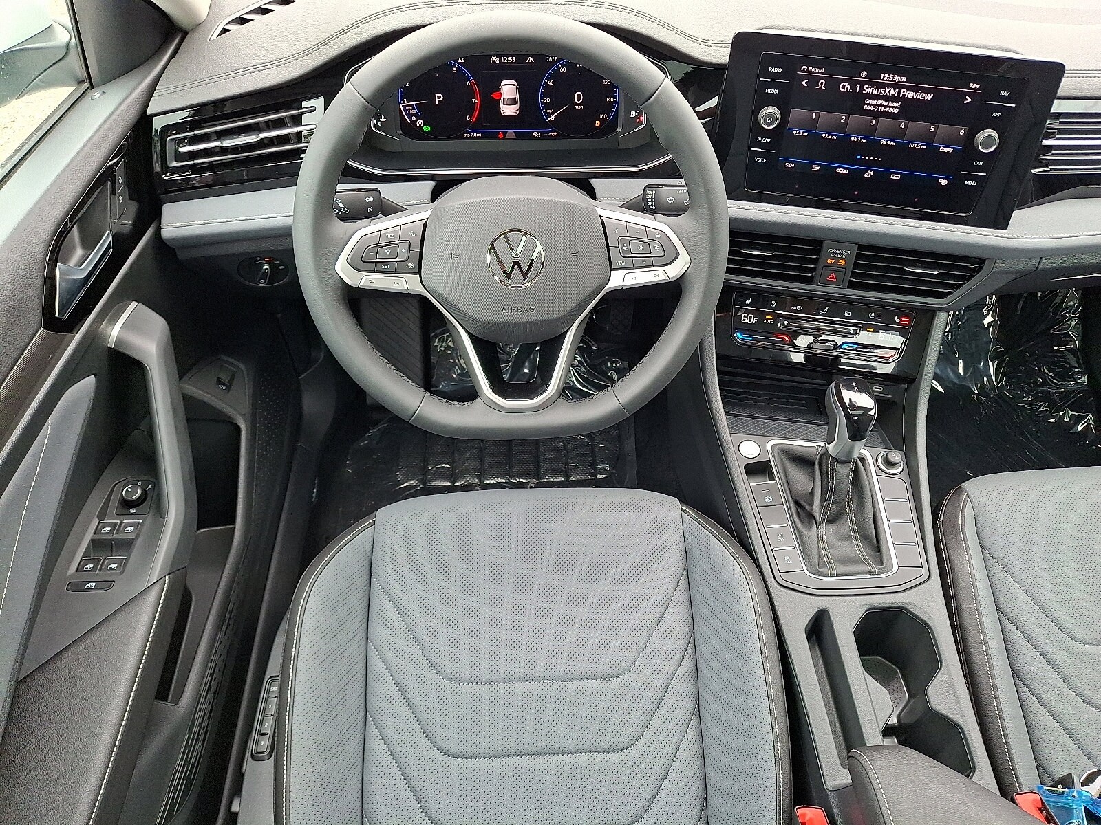 2025 Volkswagen Jetta SEL photo 2