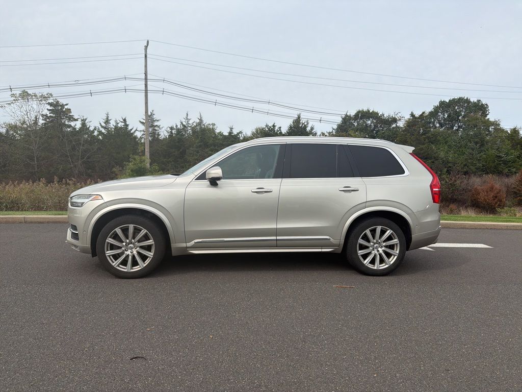 2016 Volvo XC90 T6 Inscription photo 4