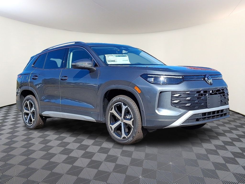 New 2025 Volkswagen Tiguan 2.0T SE SUV