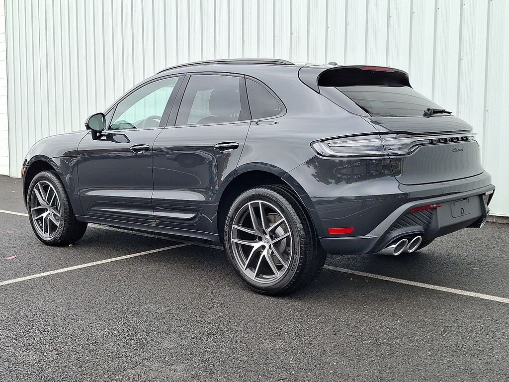 New 2026 Porsche Macan Base SUV