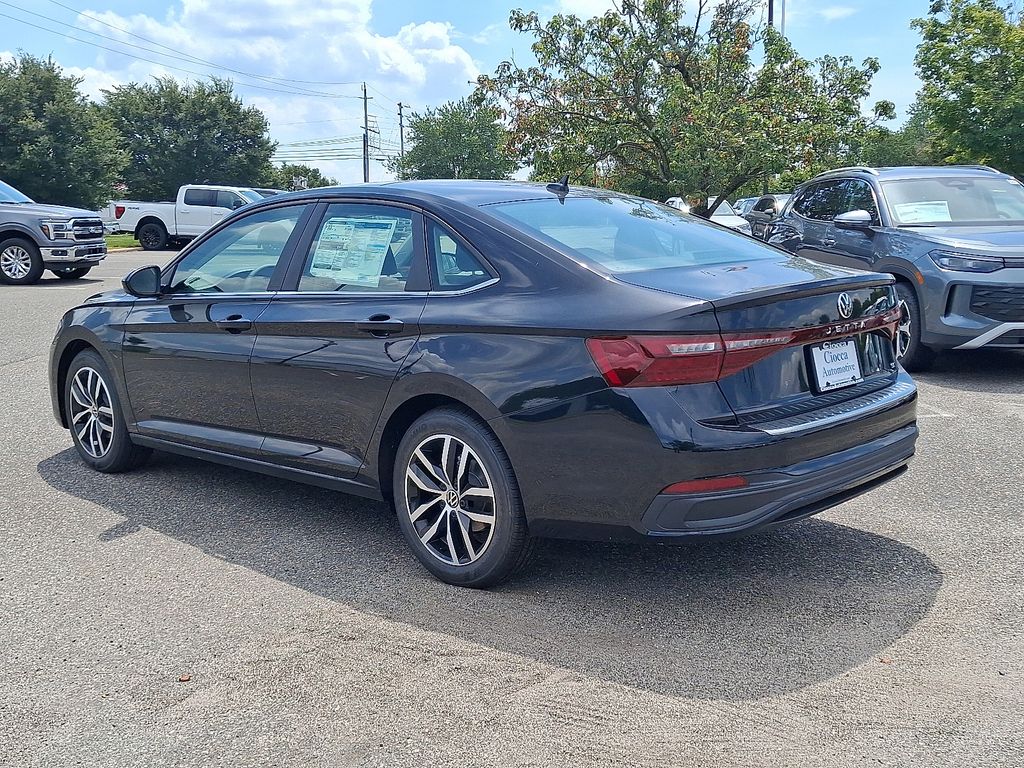 2025 Volkswagen Jetta SE - Photo 7