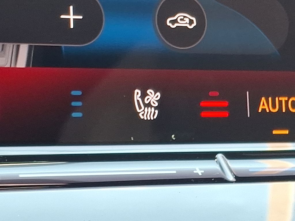 2025 Volkswagen Golf GTI SE - Photo 18