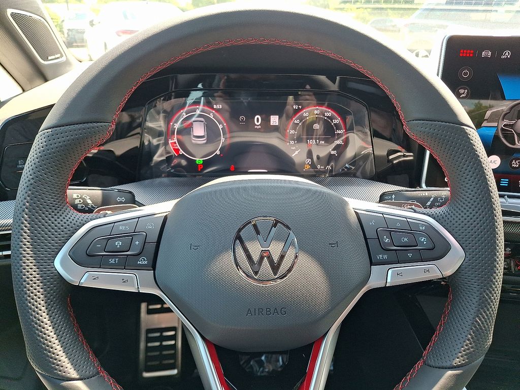 2025 Volkswagen Golf GTI SE - Photo 16