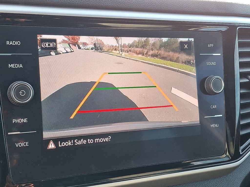 Used 2022 Volkswagen Atlas Cross Sport 3.6L V6 SE w/Technology SUV