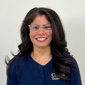 Staff member Yalitza Lozada from ID_408b5d818ee4