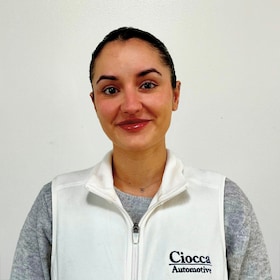 Staff member Kayla Spada from ID_408b5d818ee4