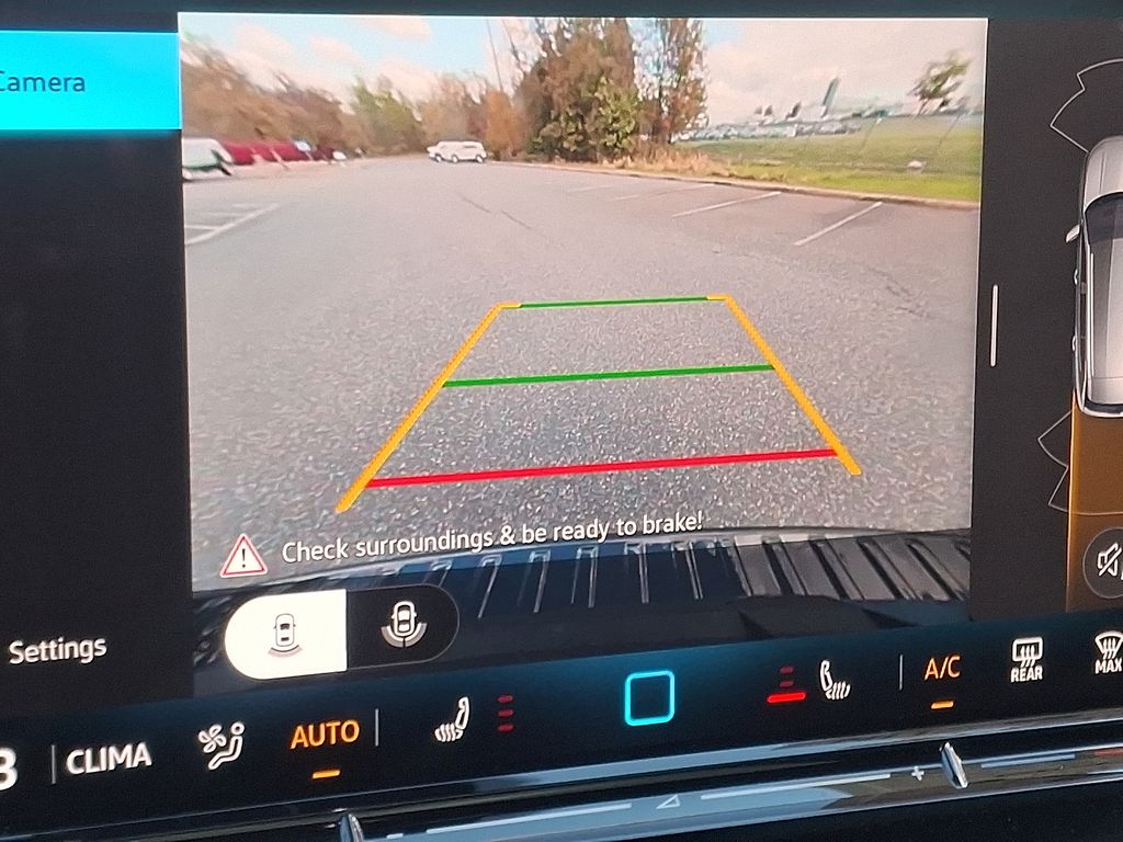 2026 Volkswagen Tiguan SE R-Line Black photo 3