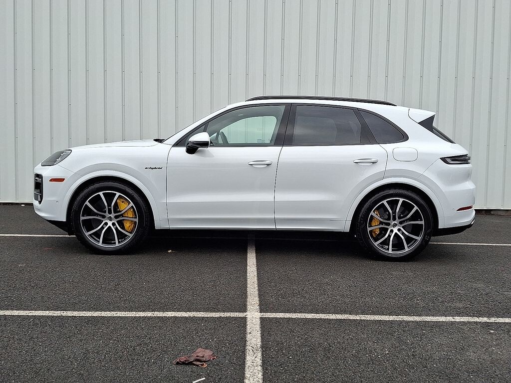 New 2026 Porsche Cayenne E-Hybrid Turbo SUV