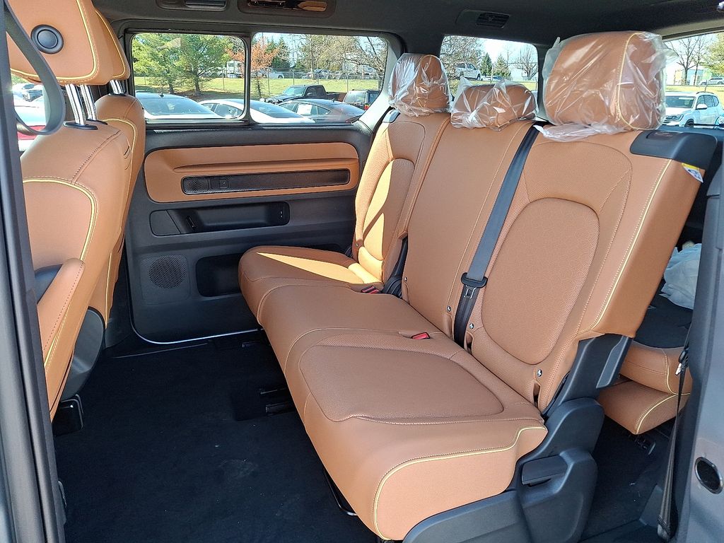 2025 Volkswagen ID. Buzz PRO S - Photo 11