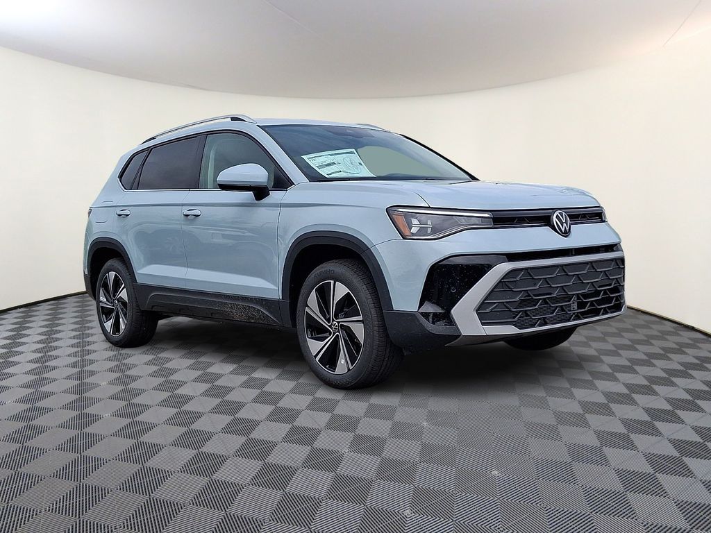 2026 Volkswagen Taos 1.5T SE 4Motion's photo