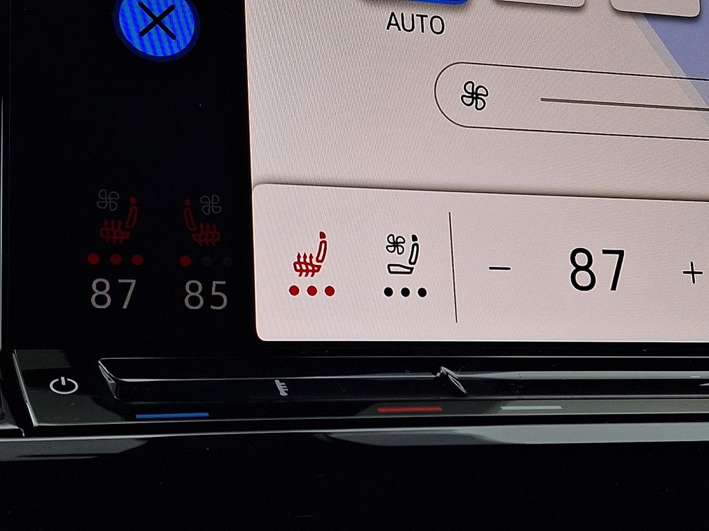2026 Volkswagen Atlas Cross Sport SEL Premium R-LINE - Photo 18