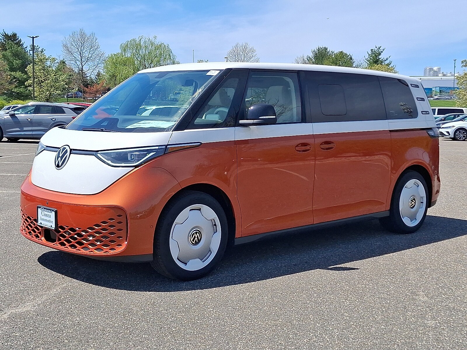 2025 Volkswagen ID. Buzz photo 3
