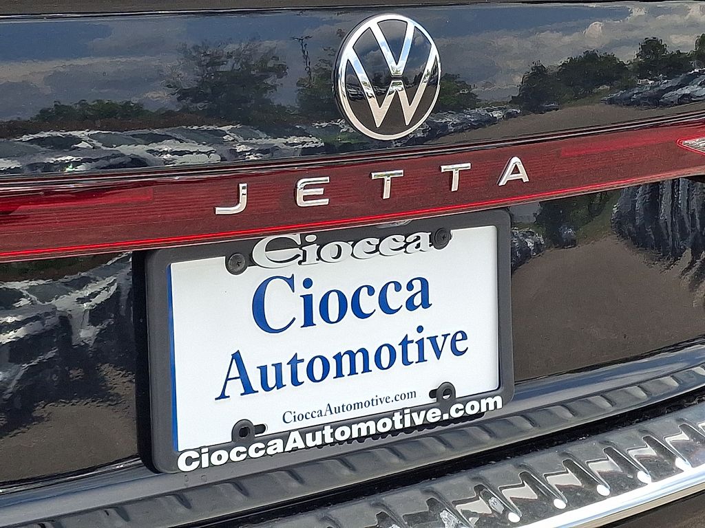 2025 Volkswagen Jetta SE - Photo 24