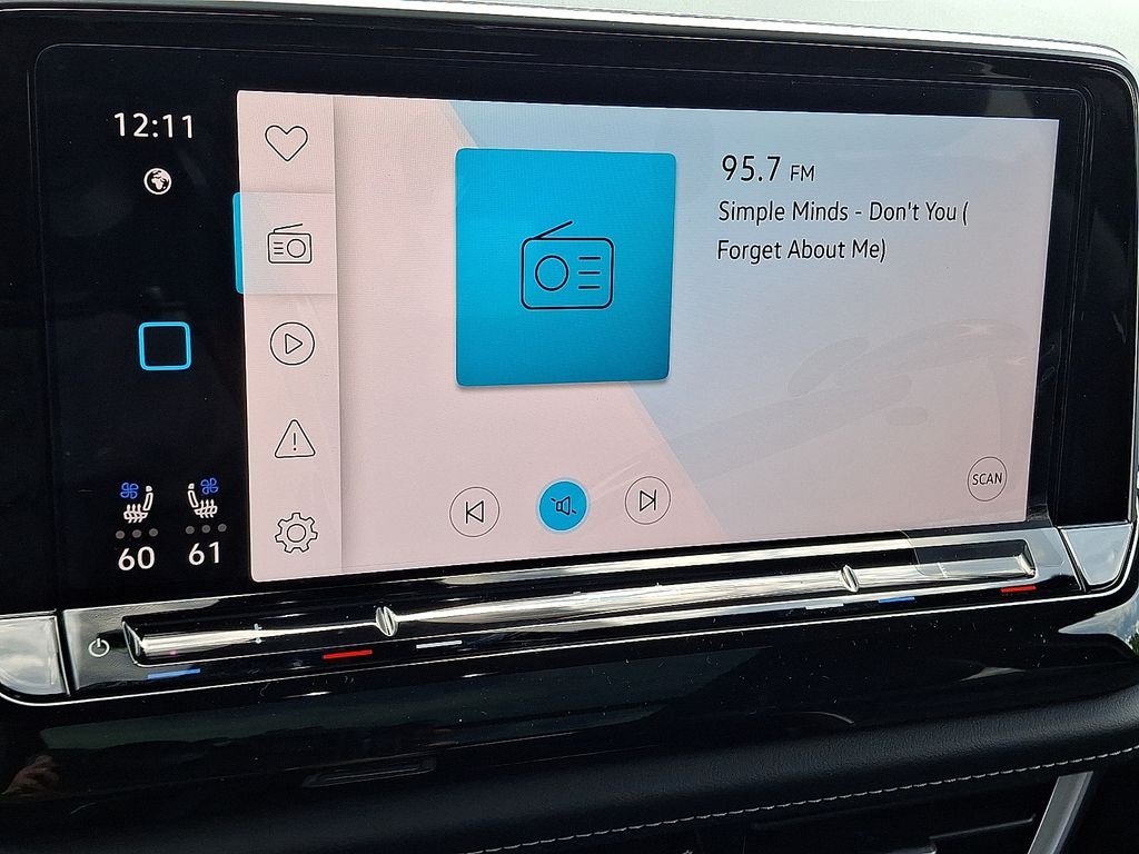 New 2025 Volkswagen Atlas Cross Sport 2.0T SEL Premium R-Line 2.0T SEL Premium R-Line 4MOTION