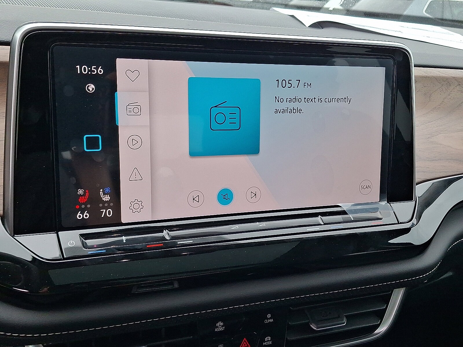 2025 Volkswagen Atlas SE Technology photo 3