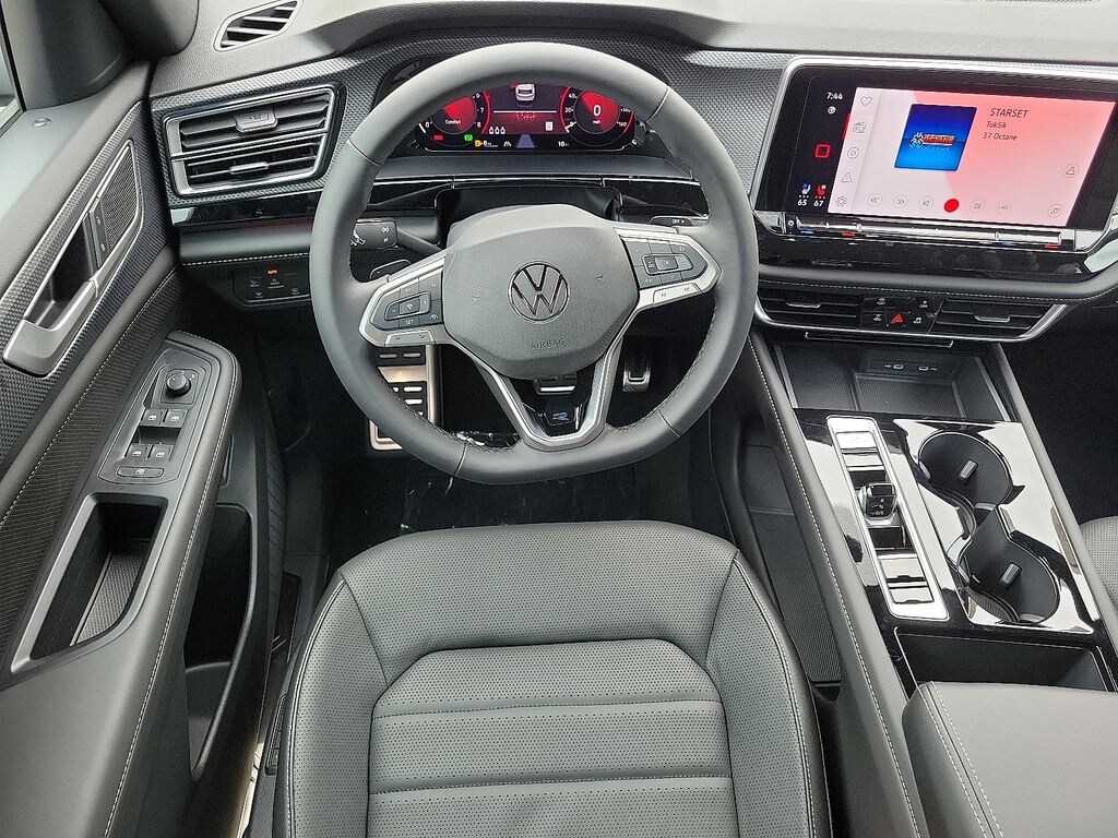 New 2024 Volkswagen Atlas Cross Sport 2.0T SEL R-Line 2.0T SEL R-Line 4MOTION