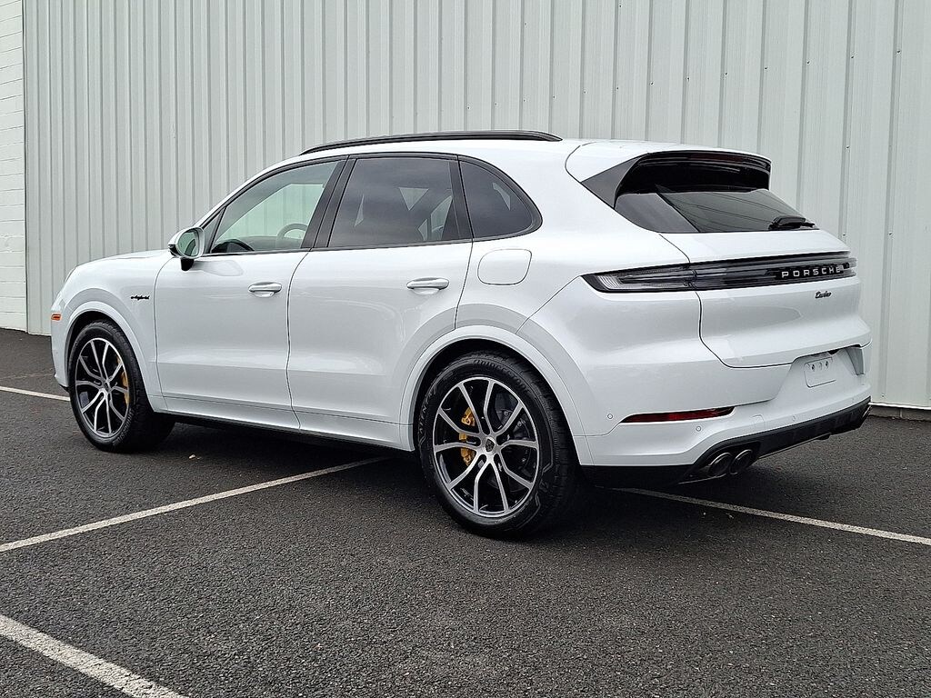New 2026 Porsche Cayenne E-Hybrid Turbo SUV