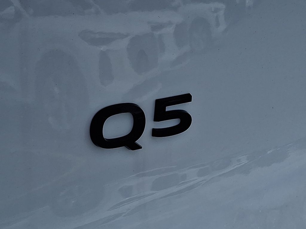 2025 Audi Q5 Premium - Photo 22