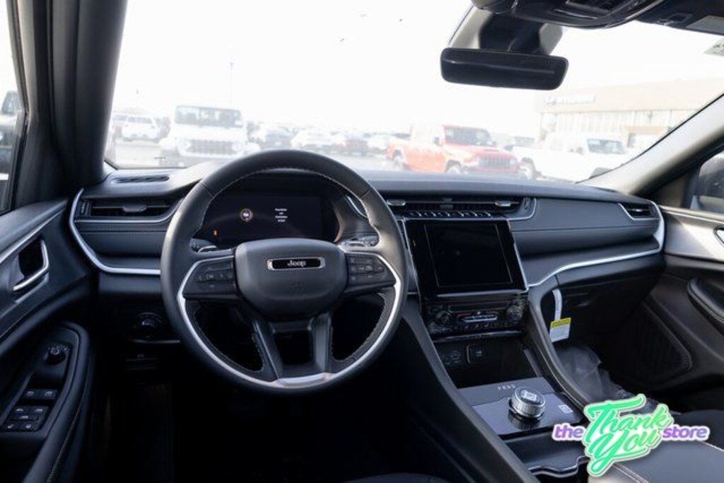 New 2025 Jeep Grand Cherokee LAREDO X 4X2 Sport Utility