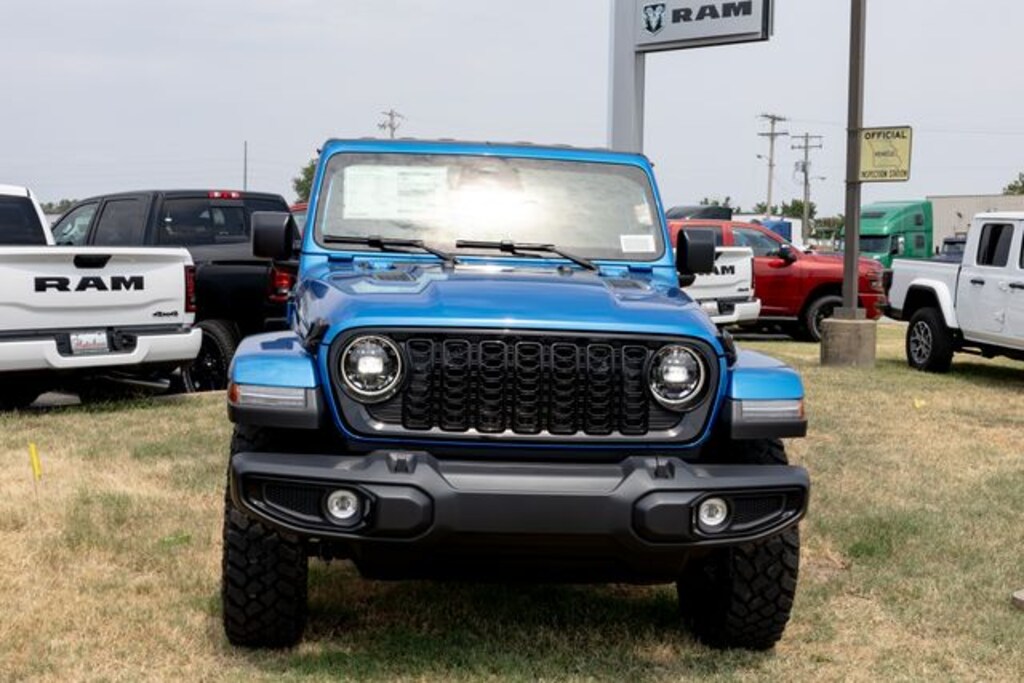 New 2026 Jeep Gladiator WILLYS 4X4 Pickup