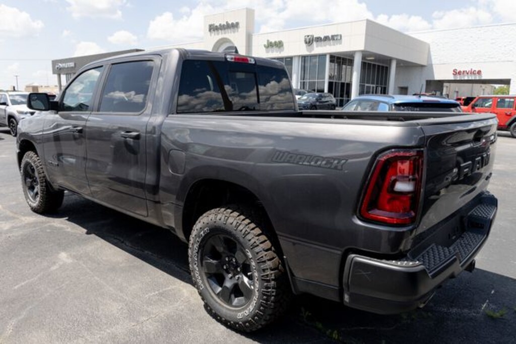 New 2026 Ram 1500 WARLOCK CREW CAB 4X4 5'7 BOX Pickup