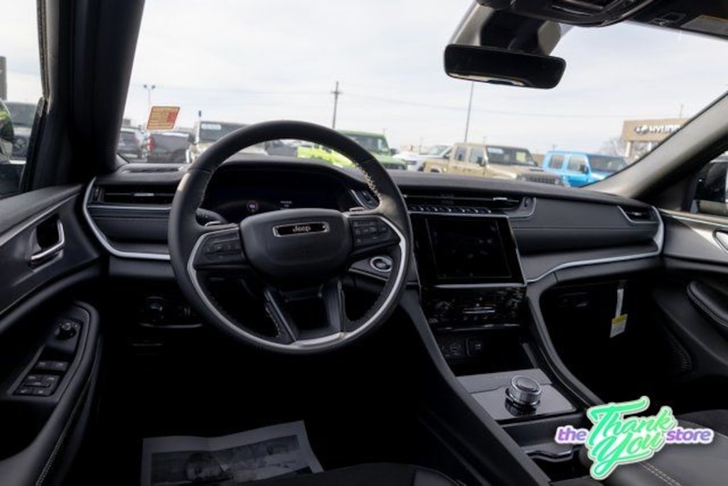 New 2025 Jeep Grand Cherokee L ALTITUDE X 4X4 Sport Utility