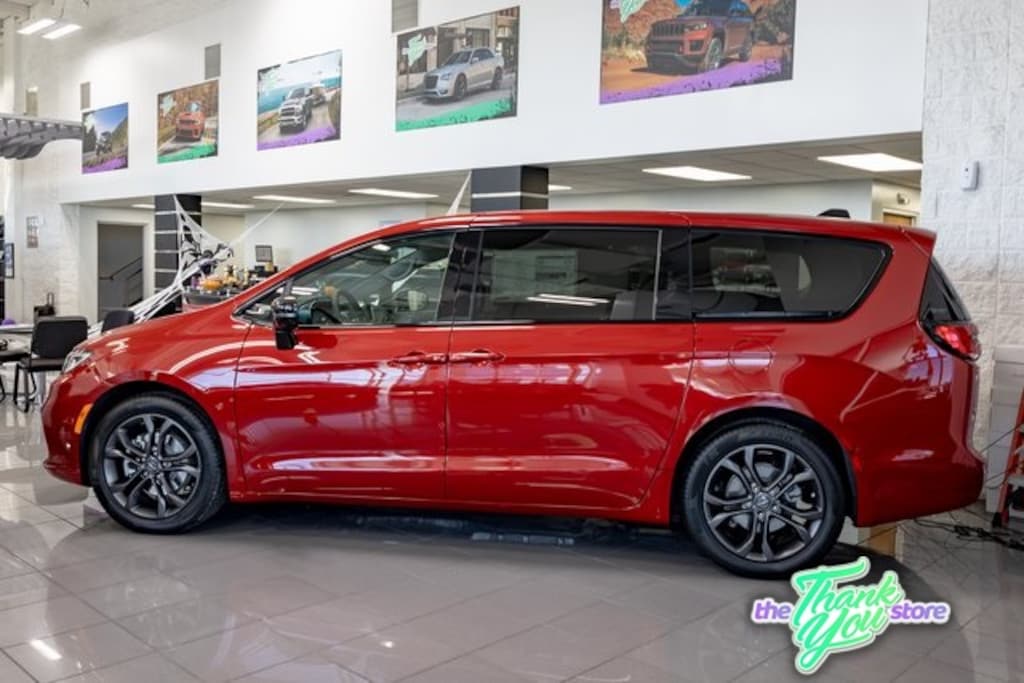 New 2026 Chrysler Pacifica SELECT Passenger Van
