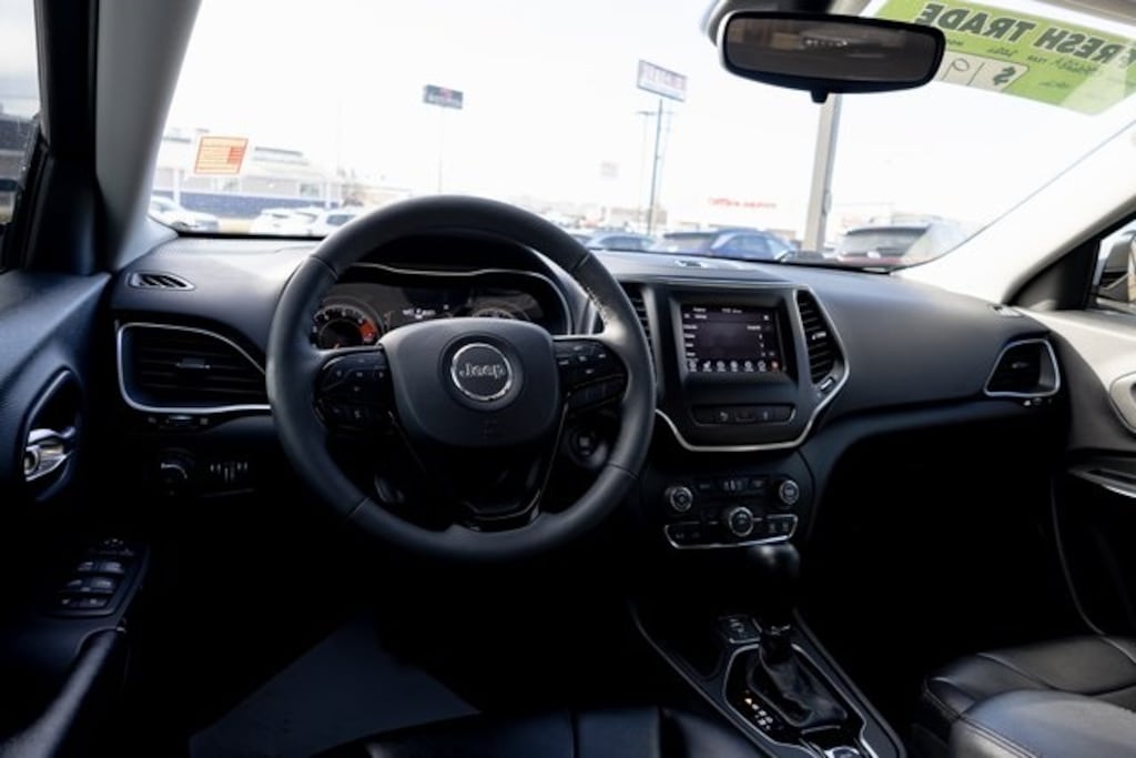 Used 2021 Jeep Cherokee Latitude Plus SUV