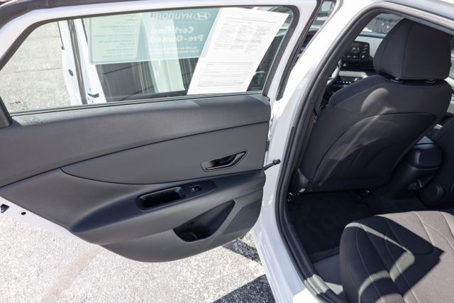 2026 Hyundai Elantra SEL Sport - Photo 9