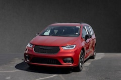 2026 Chrysler Pacifica SELECT Passenger Van