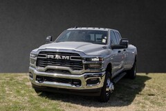 2026 Ram 3500 TRADESMAN CREW CAB 4X4 8' BOX Pickup 3C63RRGL7TG275735