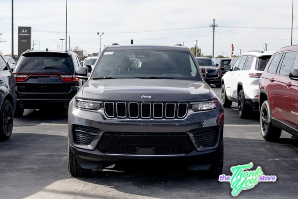 New 2025 Jeep Grand Cherokee LAREDO X 4X4 Sport Utility