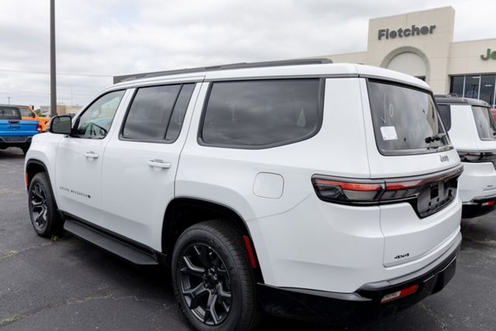 New 2026 Jeep Grand Wagoneer LIMITED ALTITUDE 4X4 Sport Utility