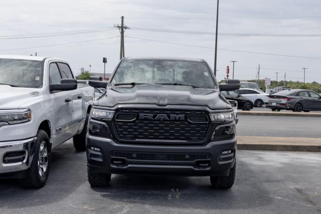 New 2026 Ram 1500 WARLOCK CREW CAB 4X4 5'7 BOX Pickup