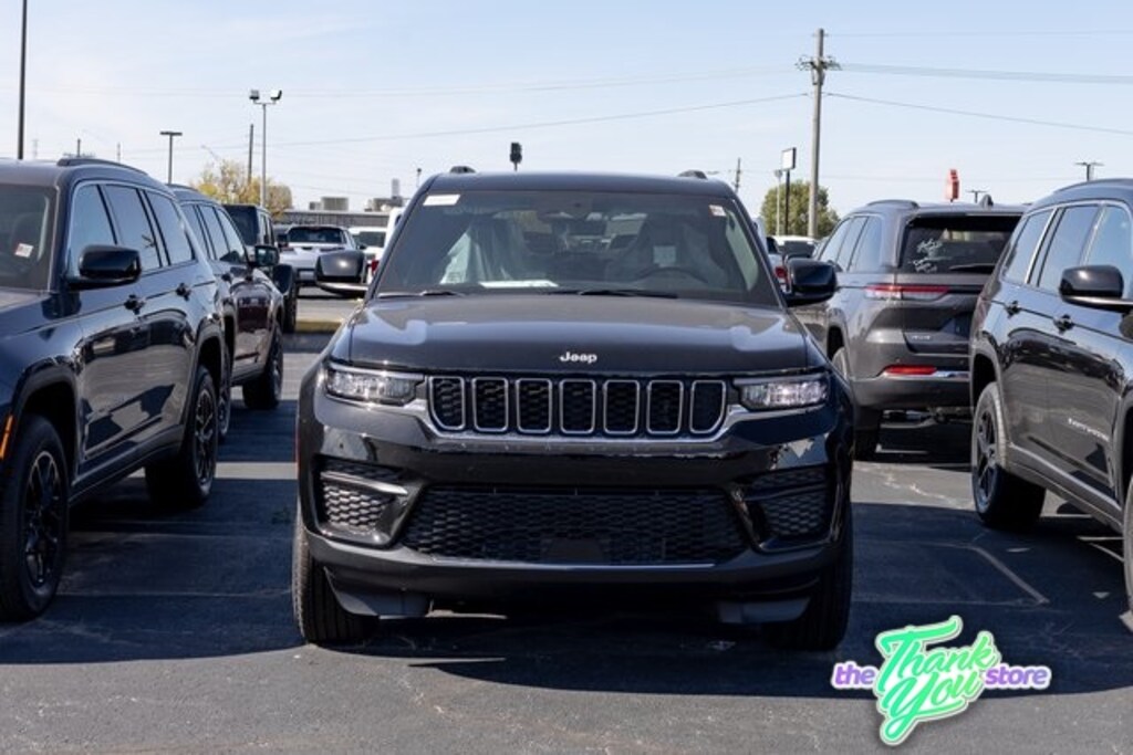 New 2025 Jeep Grand Cherokee LAREDO X 4X4 Sport Utility