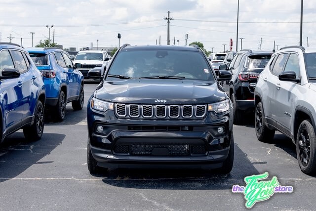 2025 Jeep Compass Latitude photo 2