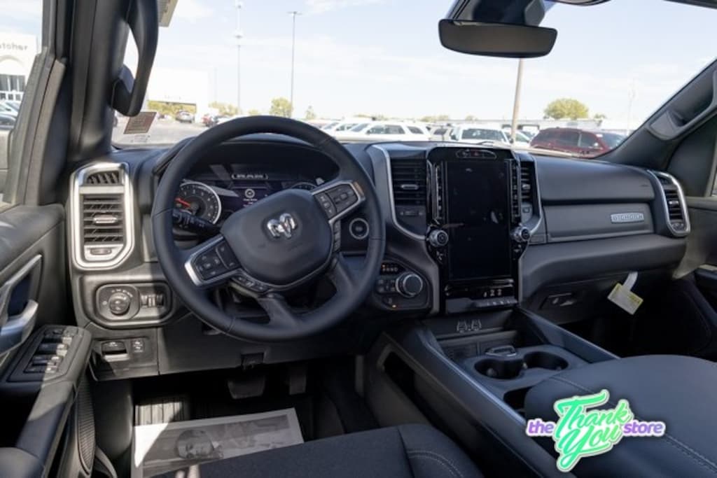 New 2026 Ram 1500 BIG HORN CREW CAB 4X4 5'7 BOX Pickup