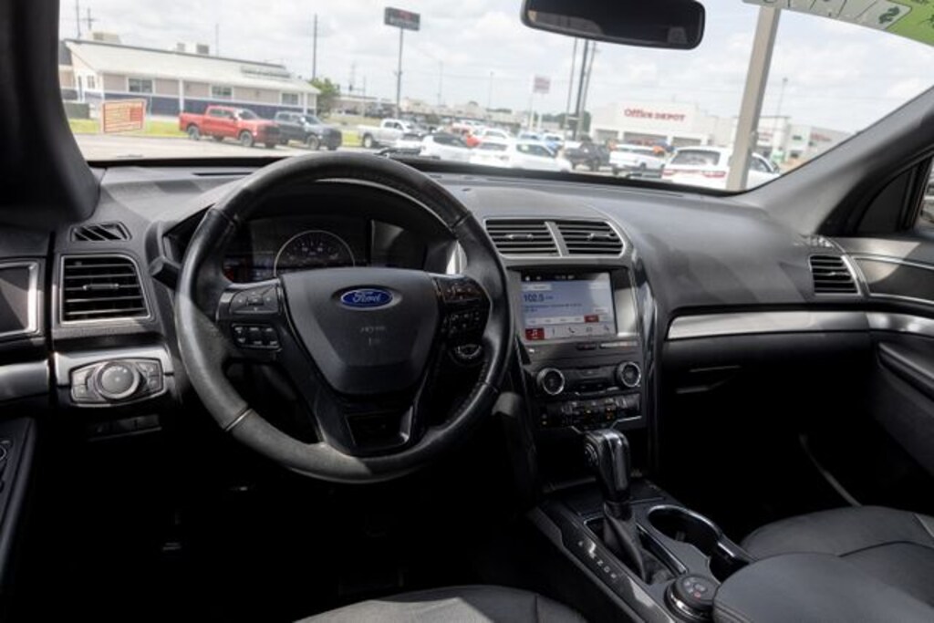 Used 2018 Ford Explorer XLT SUV