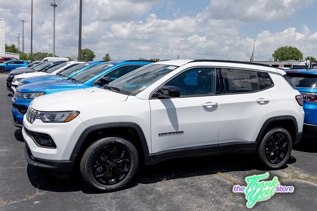 2025 Jeep Compass Latitude photo 2