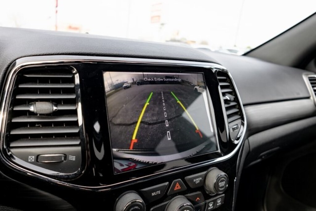 Used 2020 Jeep Grand Cherokee Laredo SUV