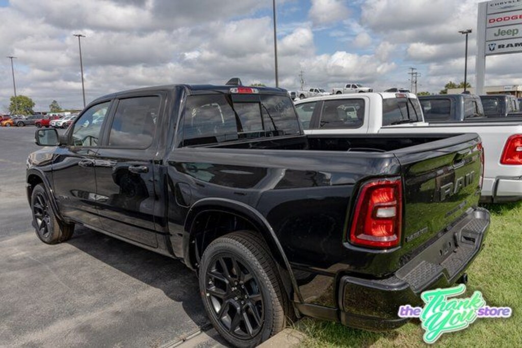 New 2026 Ram 1500 LARAMIE CREW CAB 4X4 5'7 BOX Pickup