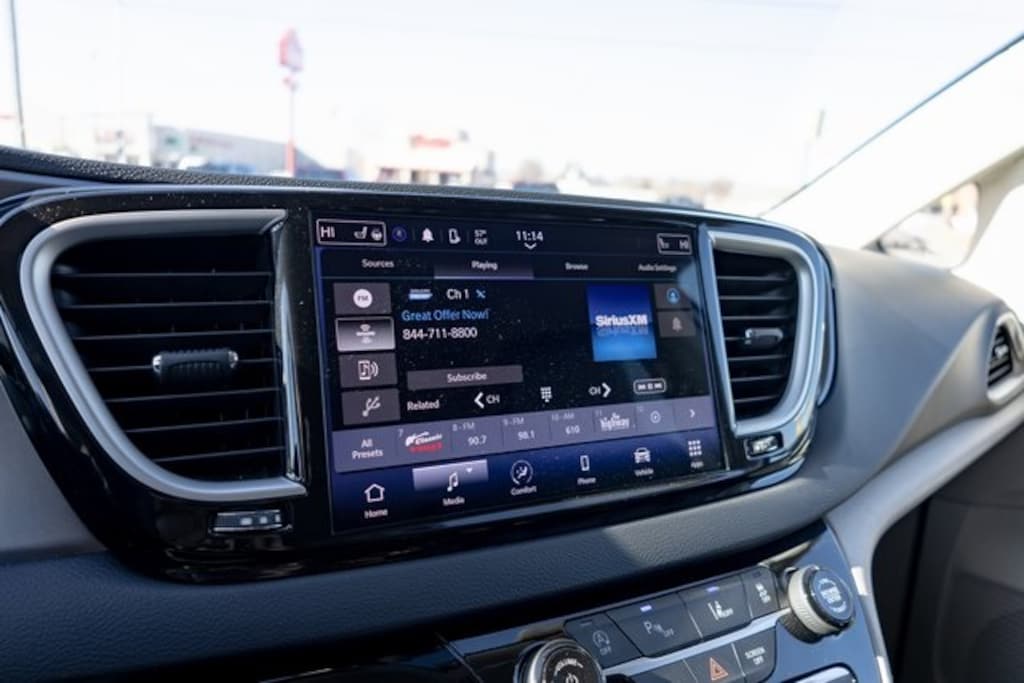 Used 2024 Chrysler Pacifica Touring L Van Passenger Van