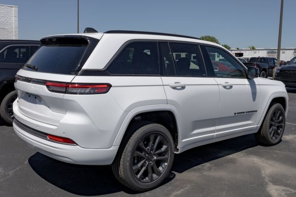 New 2026 Jeep Grand Cherokee LIMITED RESERVE 4X4 Sport Utility