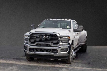 2026 Ram 3500 TRADESMAN CREW CAB 4X4 8' BOX Pickup 3C63RRGL5TG238571